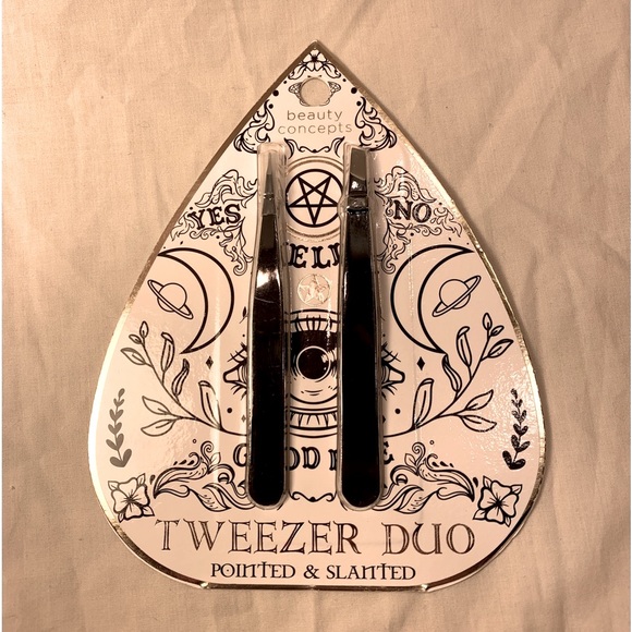 Set of Tweezer Duos, Beauty Concept, HALLOWEEN NWT, $11 each - Picture 5 of 8